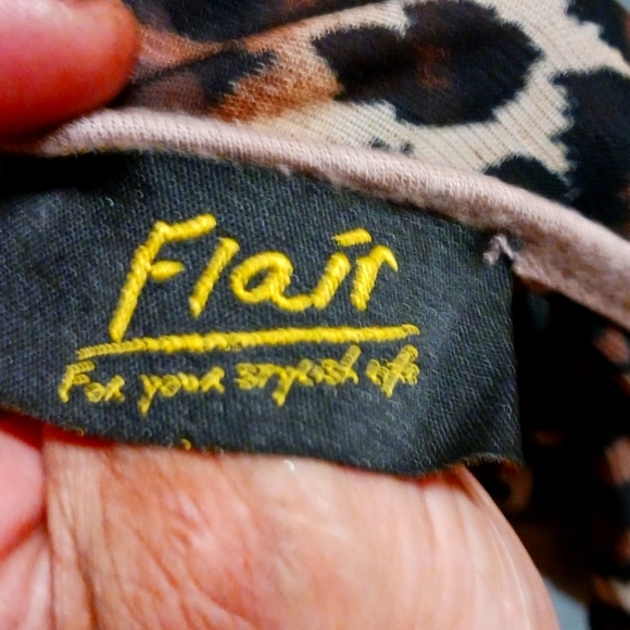 Flair top animal print - Picture 2 of 3